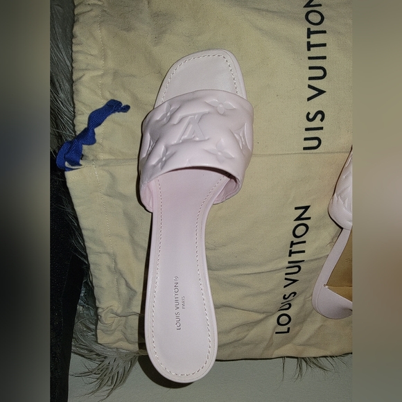 Louis Vuitton | Baby Pink | Revival Mule - Picture 4 of 6